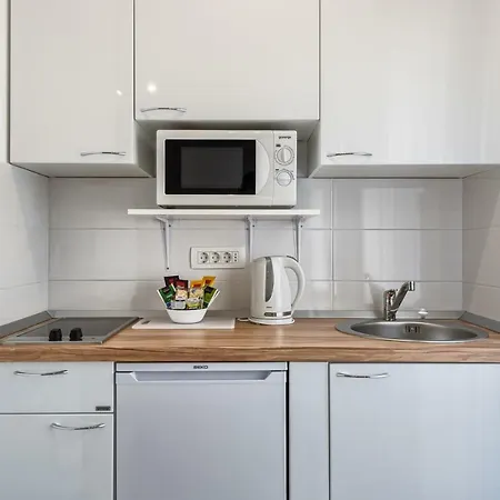 Antons شقة بولا